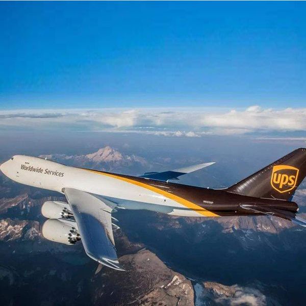 UPS international express service