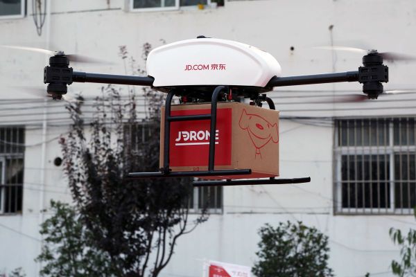 Unmanned distribution may become a breakthrough point in smart logistics